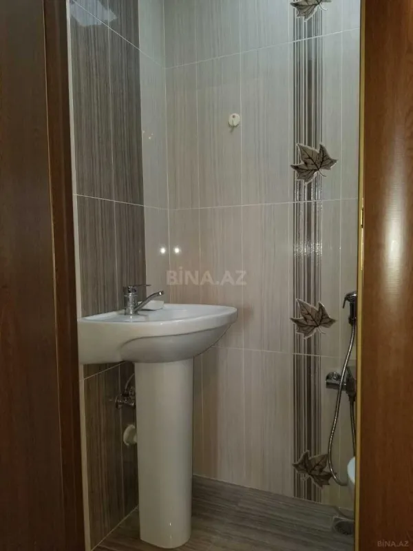 Kirayə verilir 3 otaqlı mənzil 130 m²