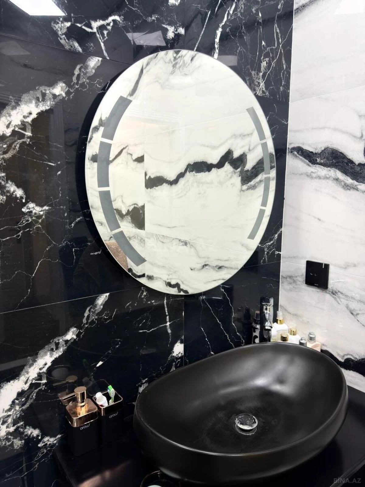 Satılır 2 otaqlı mənzil 65 m²