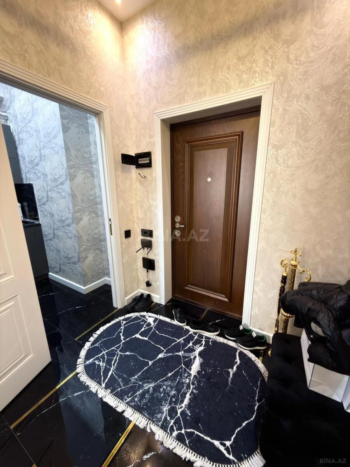 Satılır 2 otaqlı mənzil 65 m²