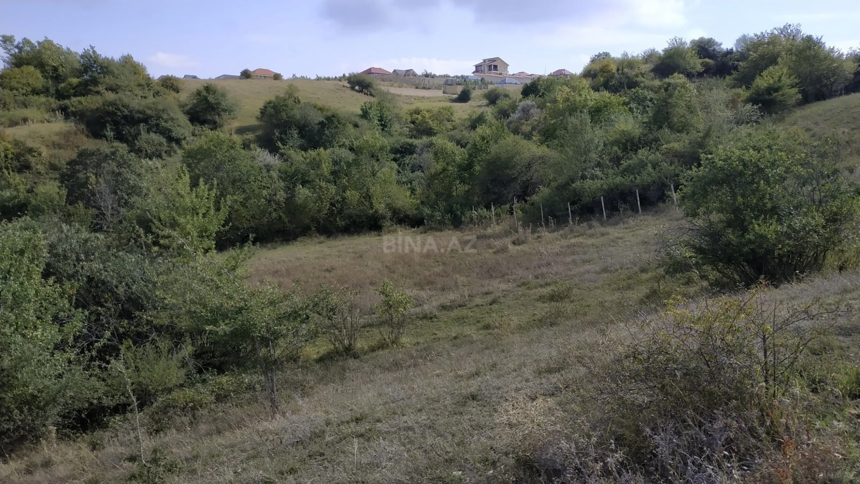 Satılır torpaq sahəsi 12 m²