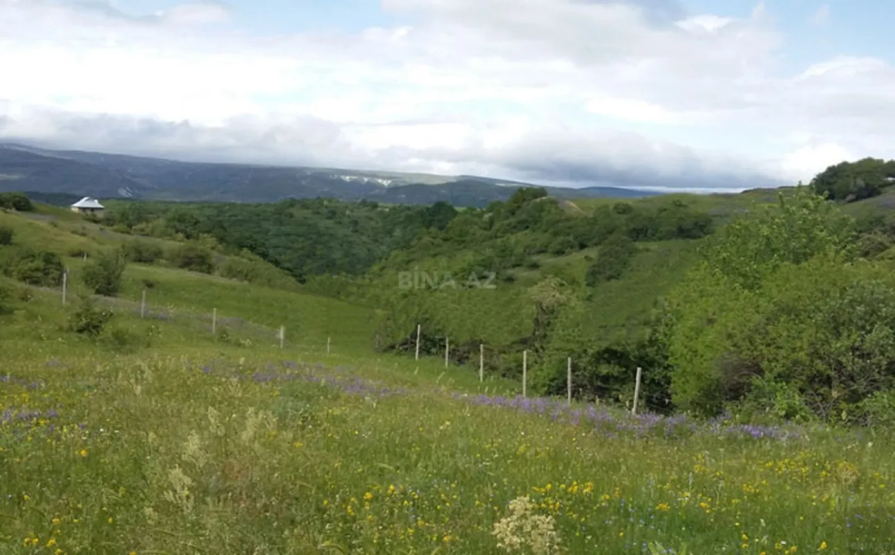 Satılır torpaq sahəsi 12 m²