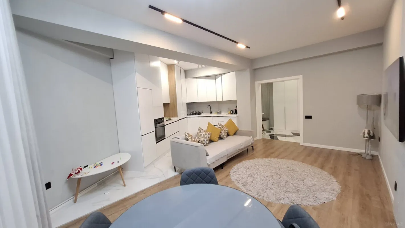 Satılır 2 otaqlı mənzil 75 m²