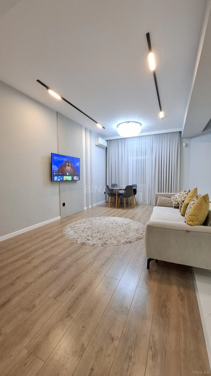 Satılır 2 otaqlı mənzil 75 m²