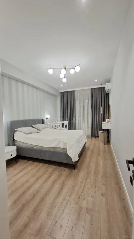 Satılır 2 otaqlı mənzil 75 m²