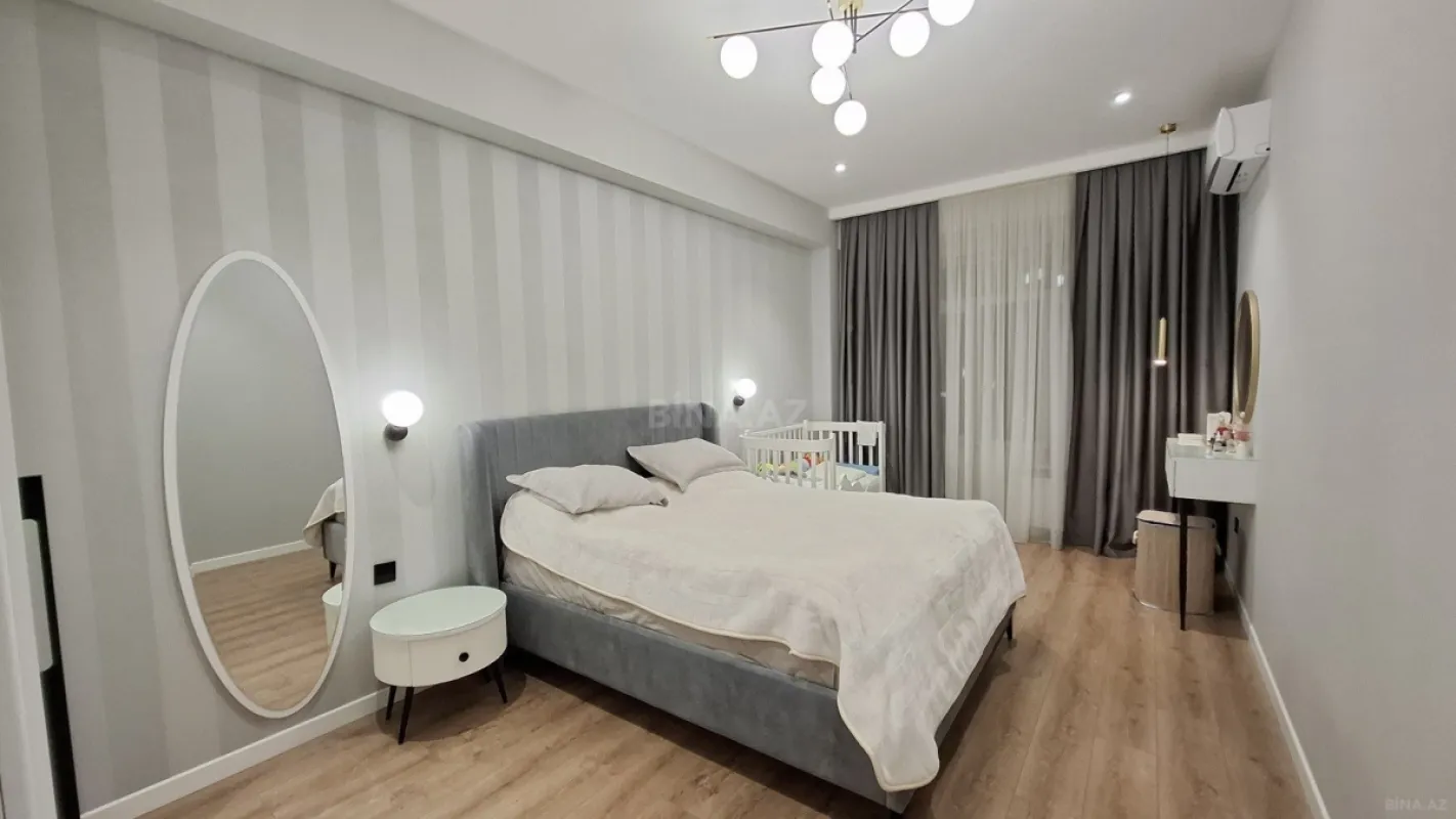 Satılır 2 otaqlı mənzil 75 m²