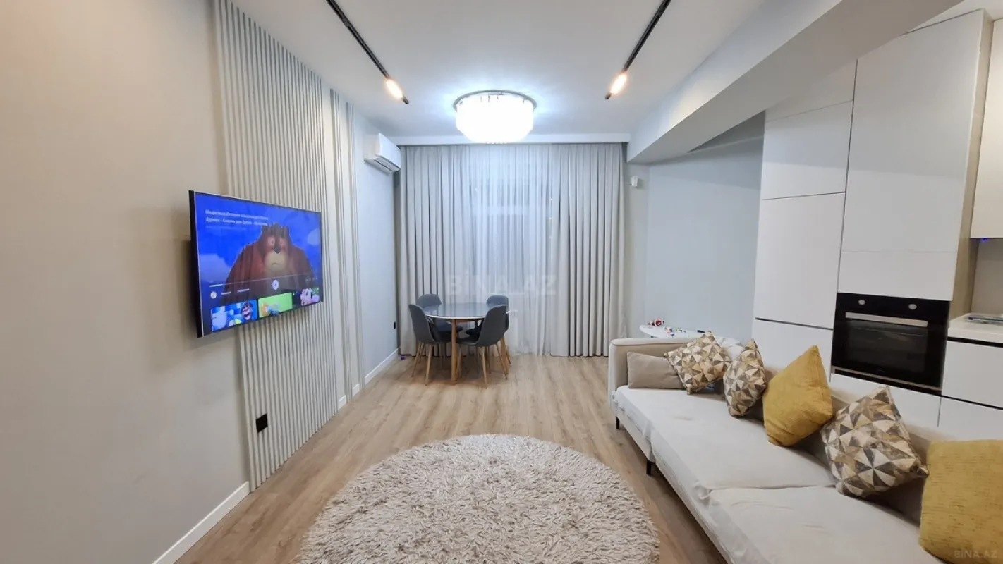 Satılır 2 otaqlı mənzil 75 m²