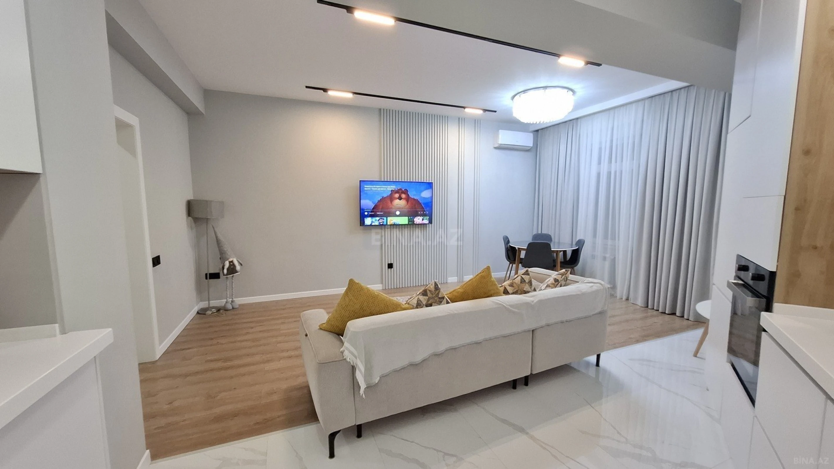 Satılır 2 otaqlı mənzil 75 m²