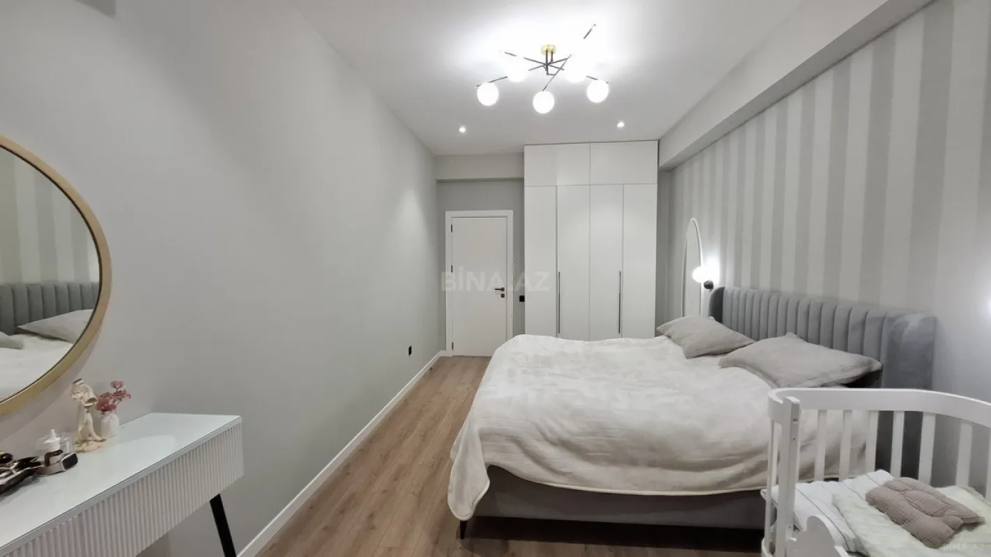 Satılır 2 otaqlı mənzil 75 m²