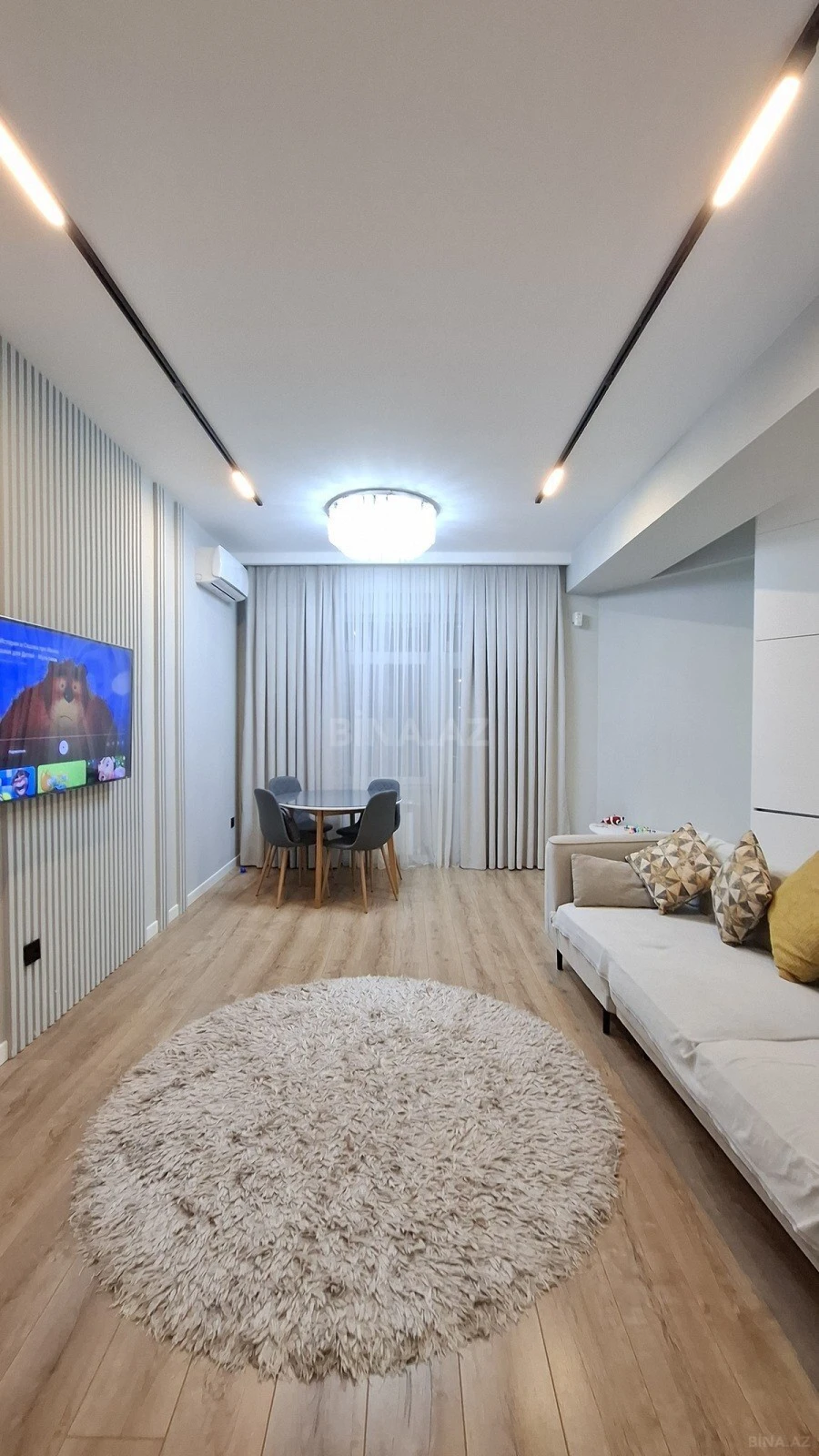 Satılır 2 otaqlı mənzil 75 m²