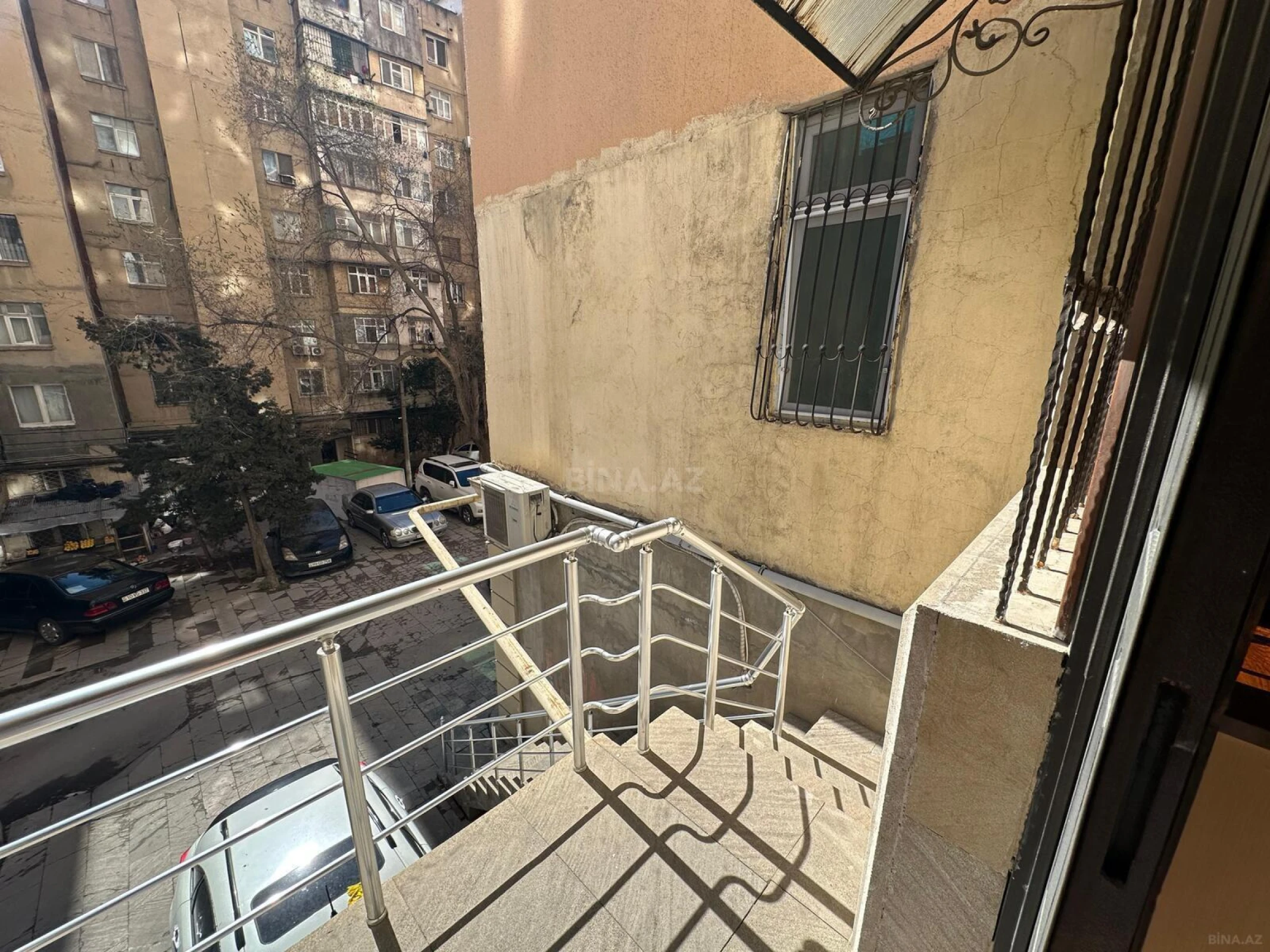 Kirayə verilir obyekt 102 m²