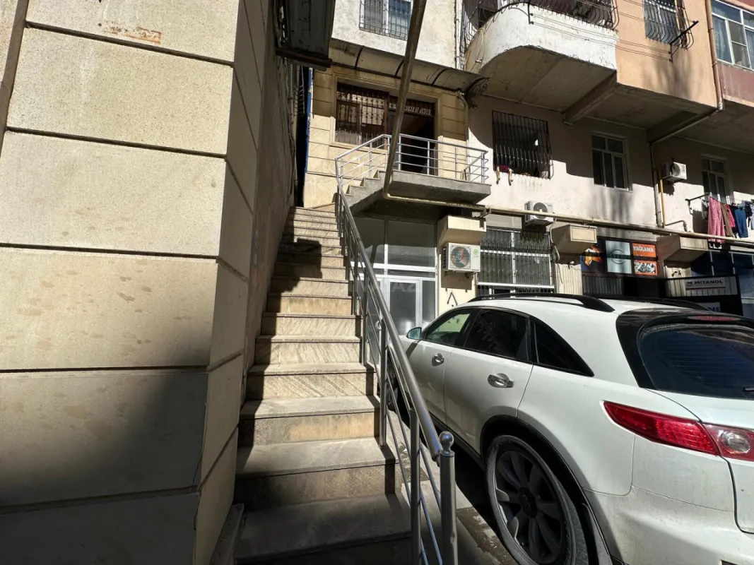 Kirayə verilir obyekt 102 m²