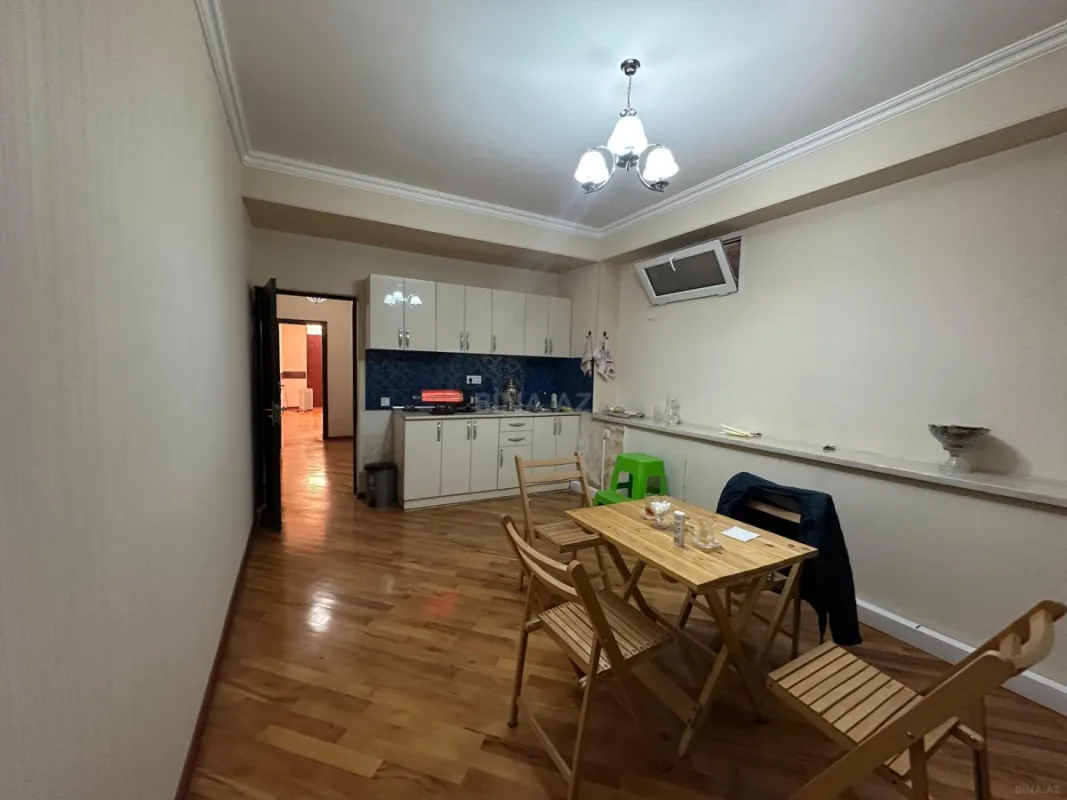 Kirayə verilir obyekt 102 m²