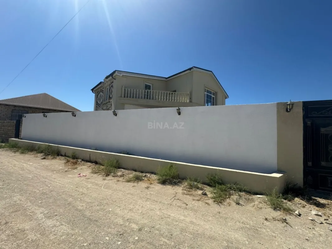 Satılır 4 otaqlı həyət evi 150 m²