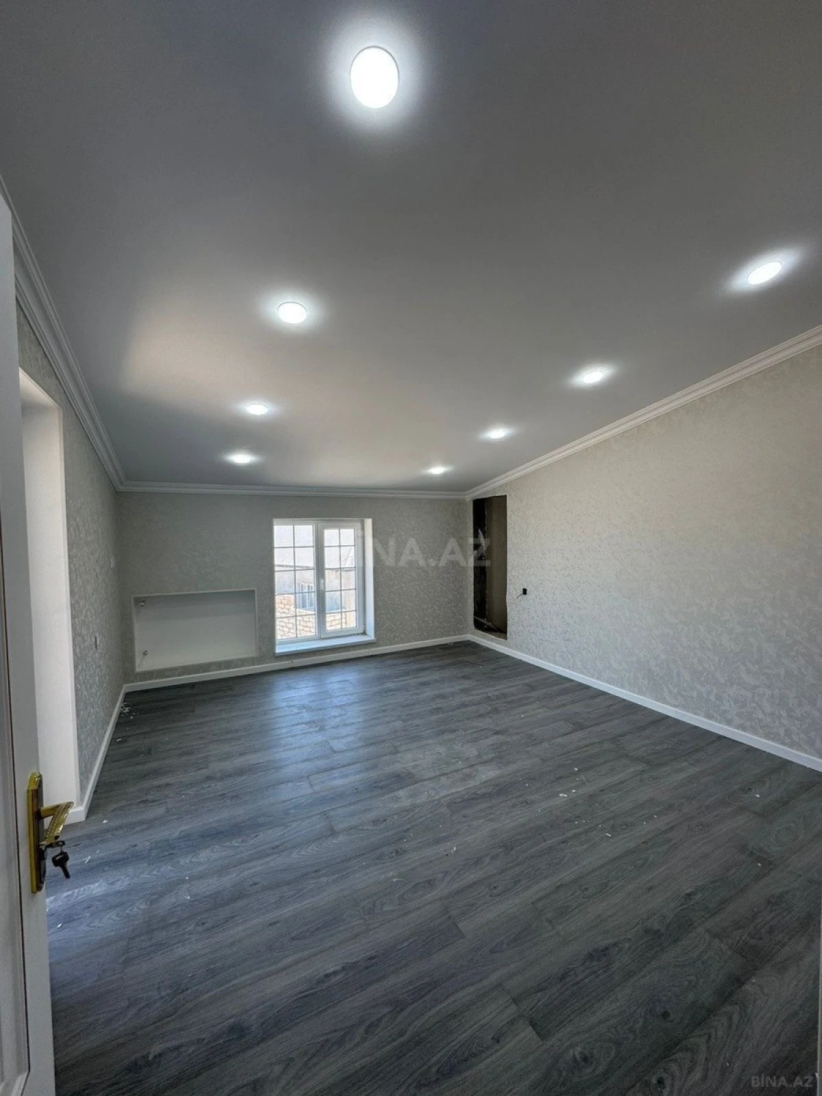 Satılır 4 otaqlı həyət evi 150 m²