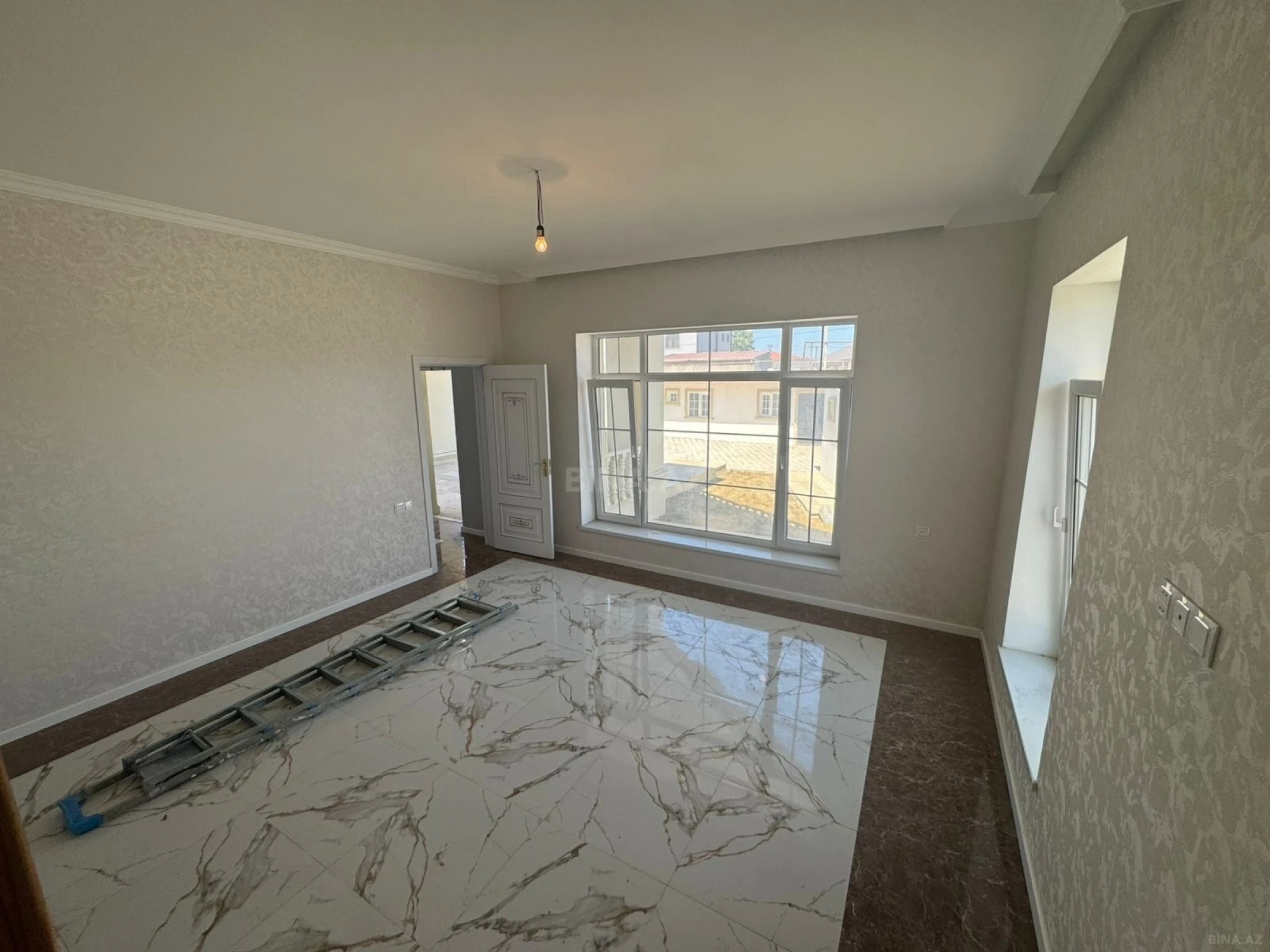 Satılır 4 otaqlı həyət evi 150 m²