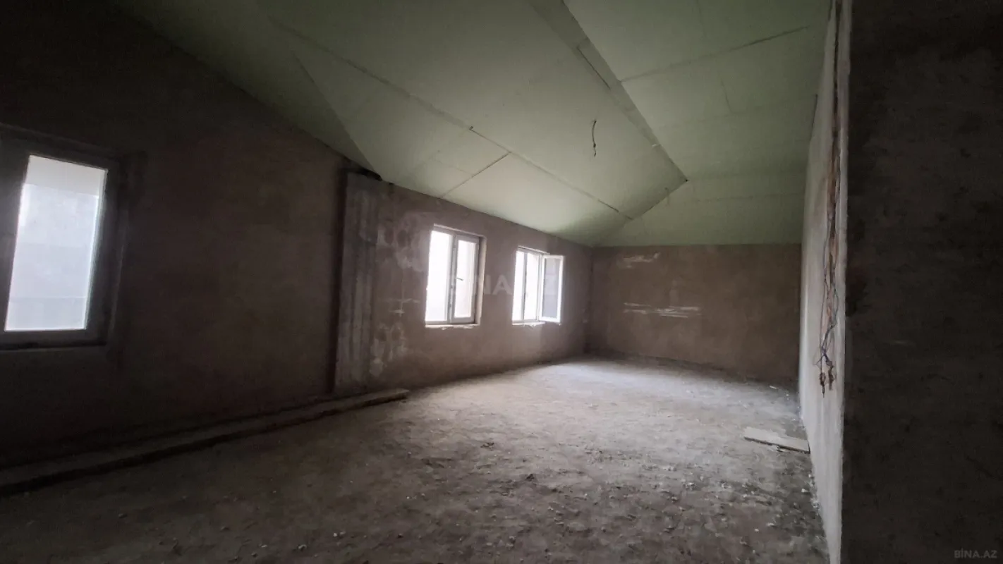 Satılır 7 otaqlı mənzil 408 m²