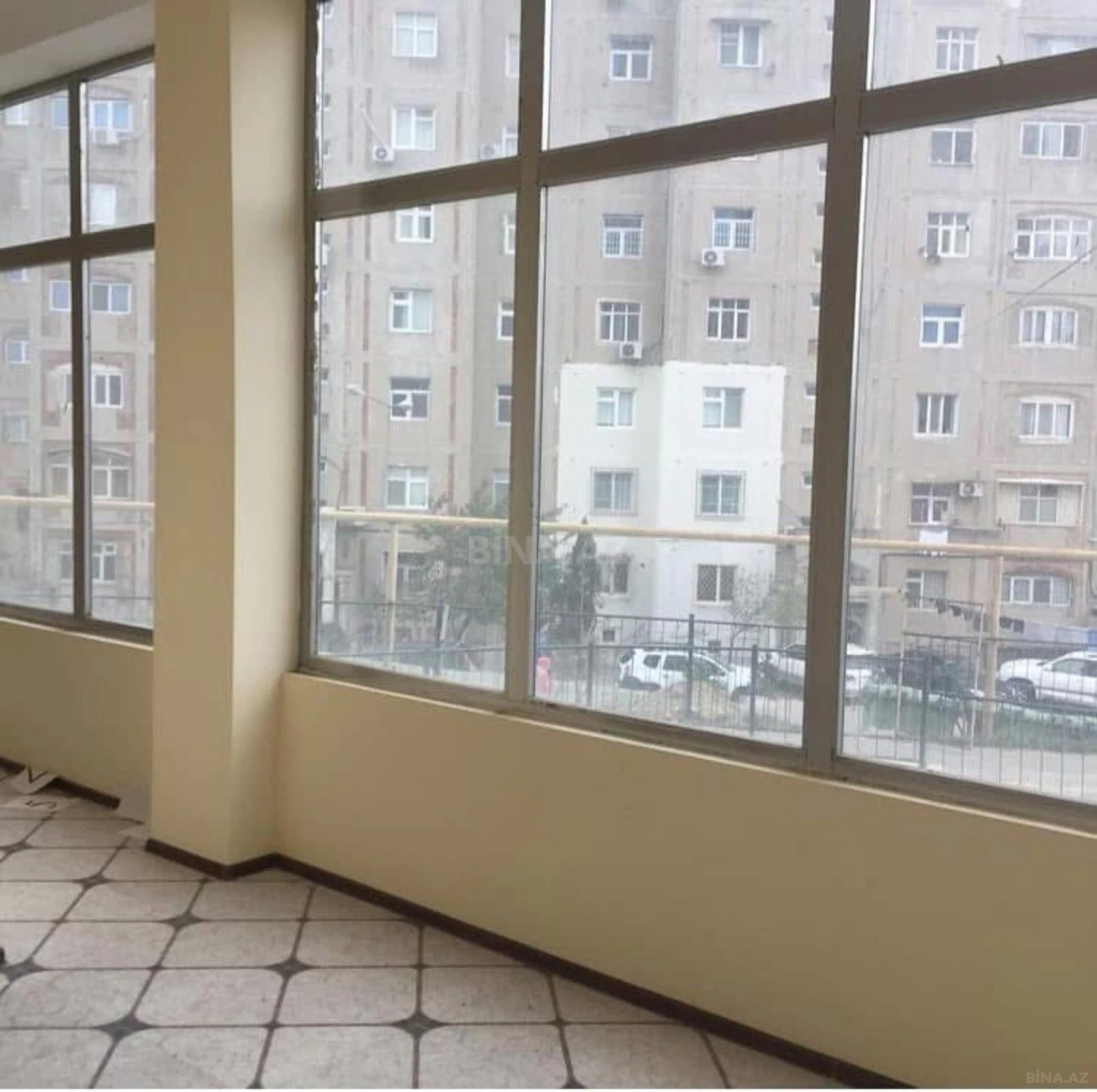 Satılır obyekt 105 m²