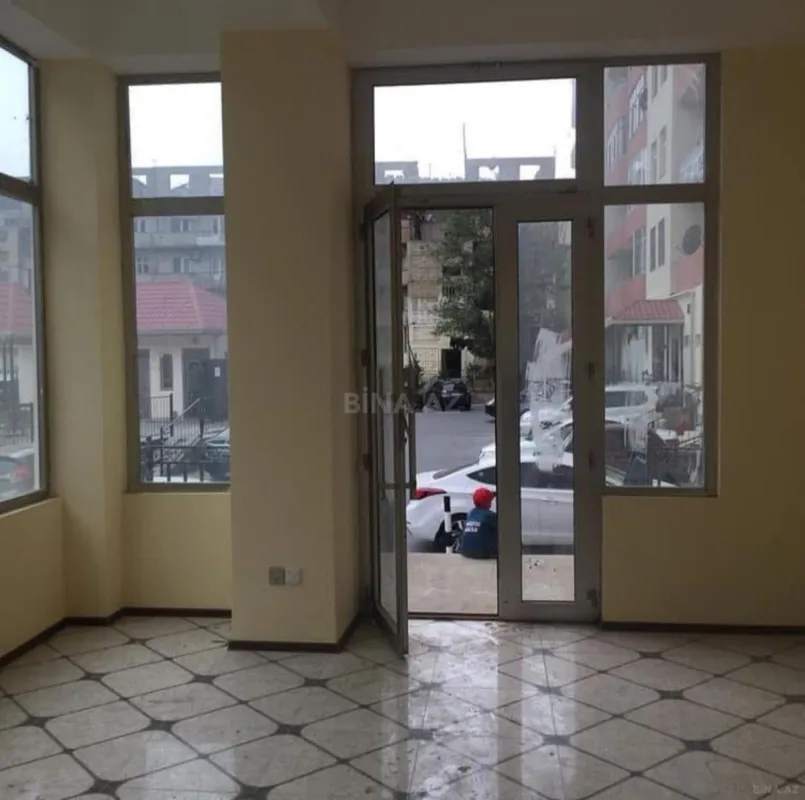 Satılır obyekt 105 m²