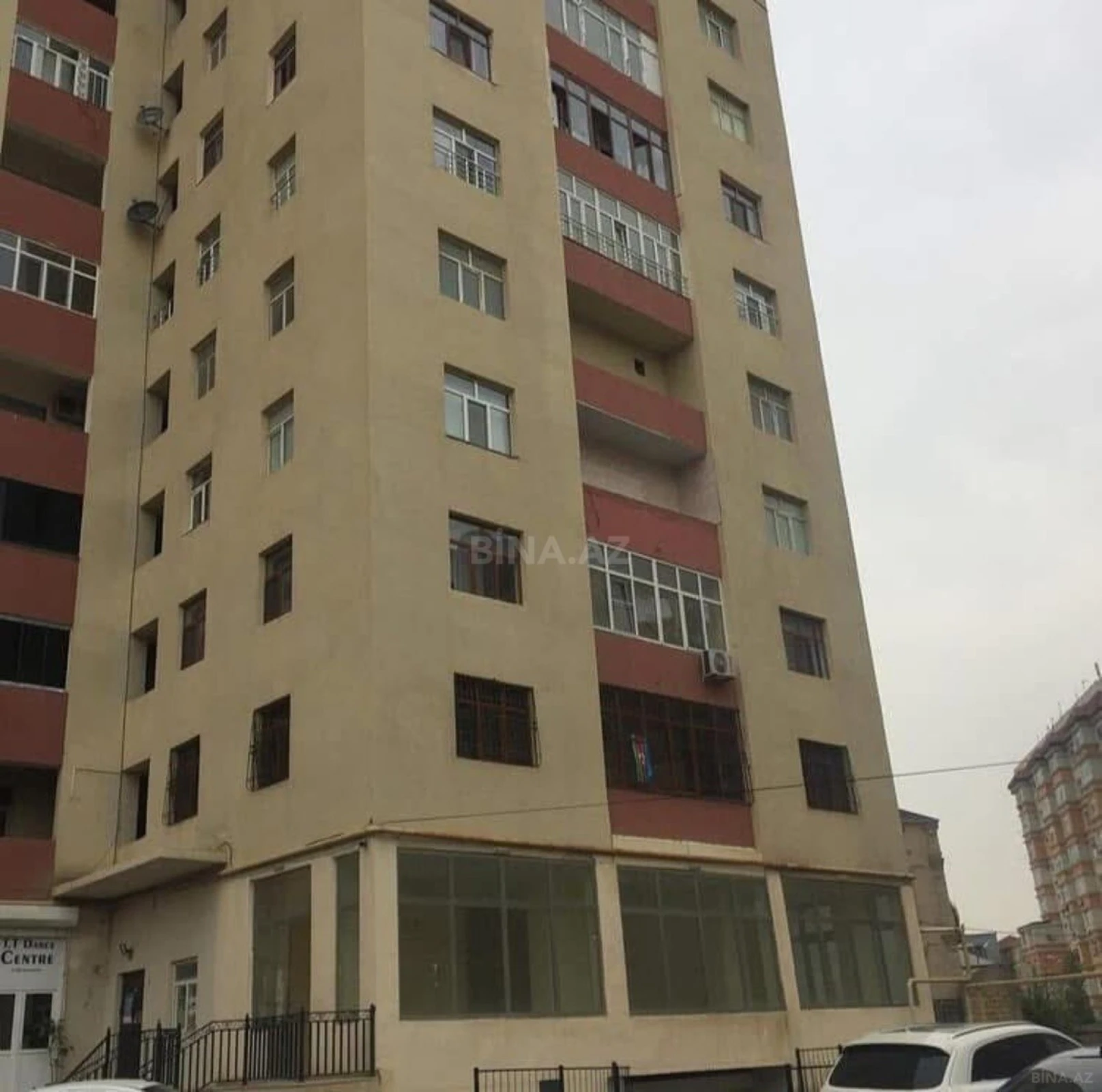 Satılır obyekt 105 m²
