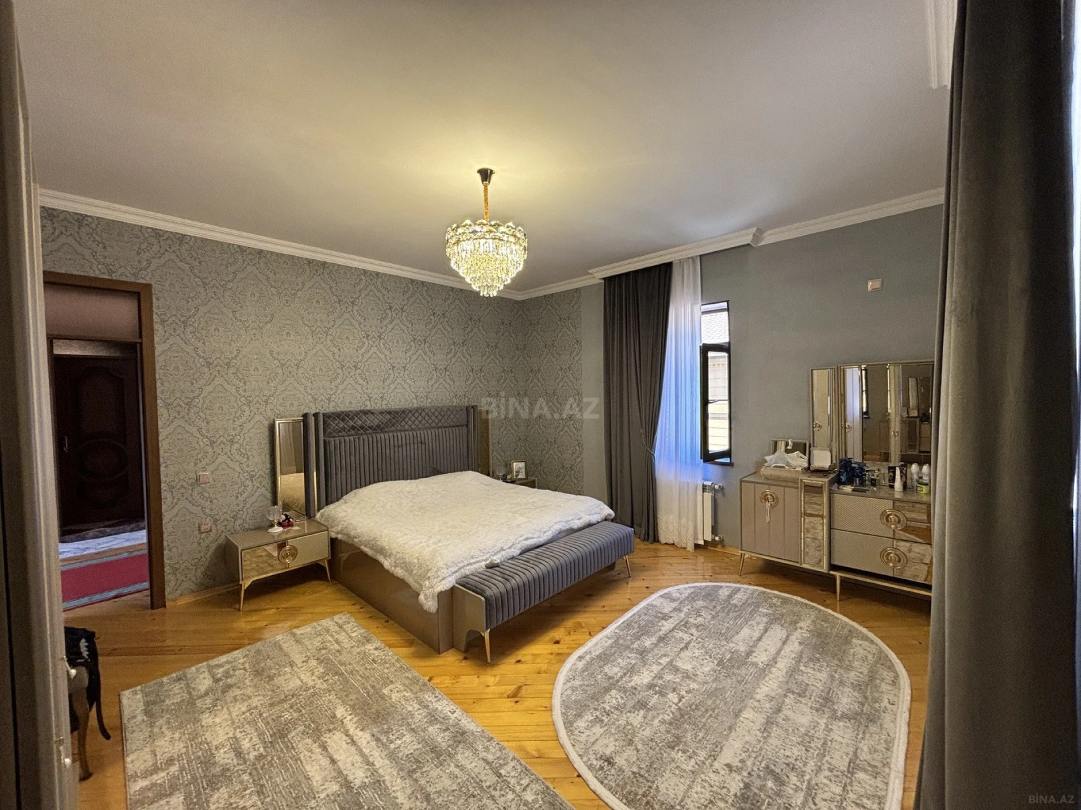 Satılır 7 otaqlı həyət evi 275 m²