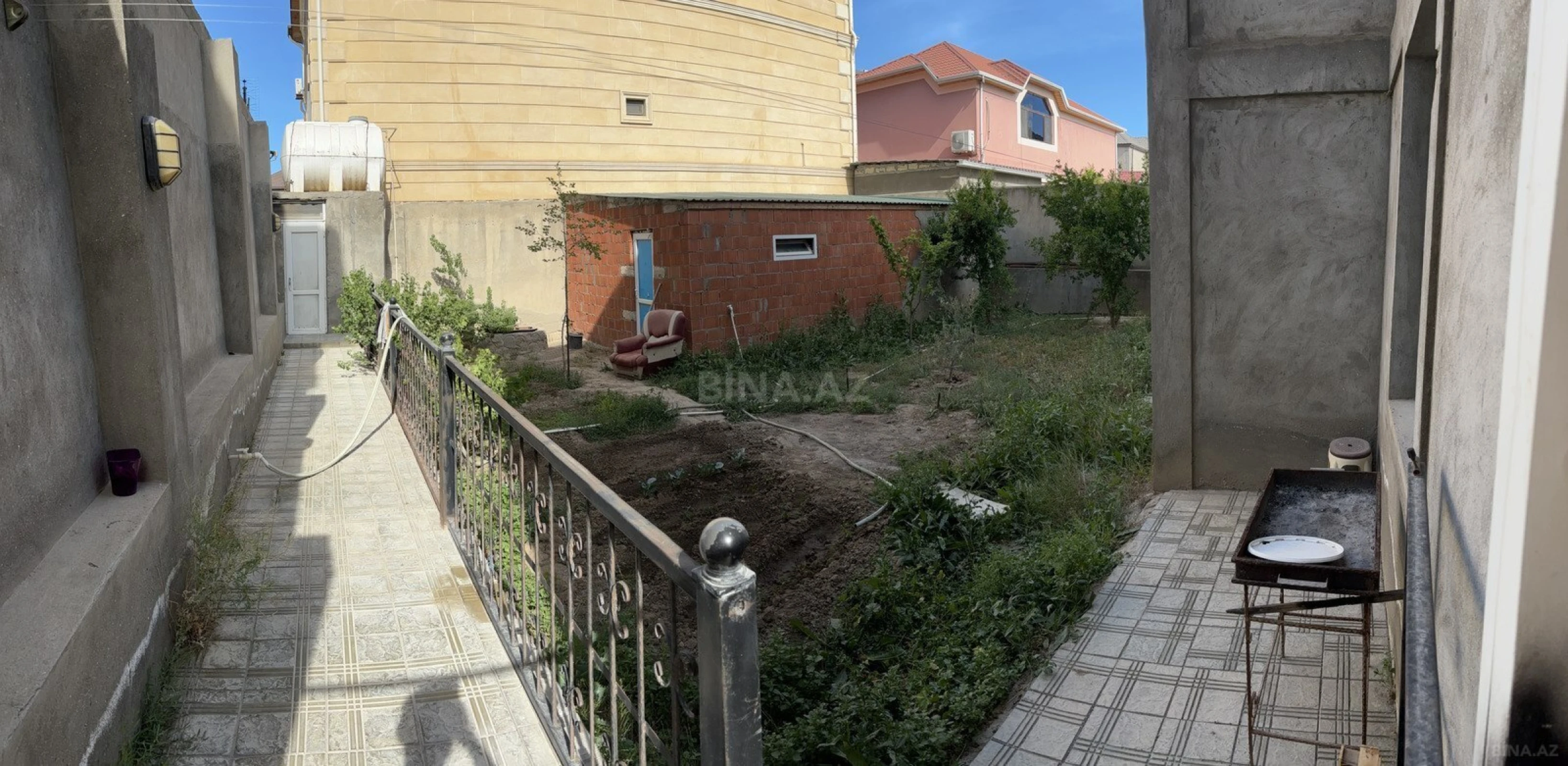 Satılır 7 otaqlı həyət evi 275 m²