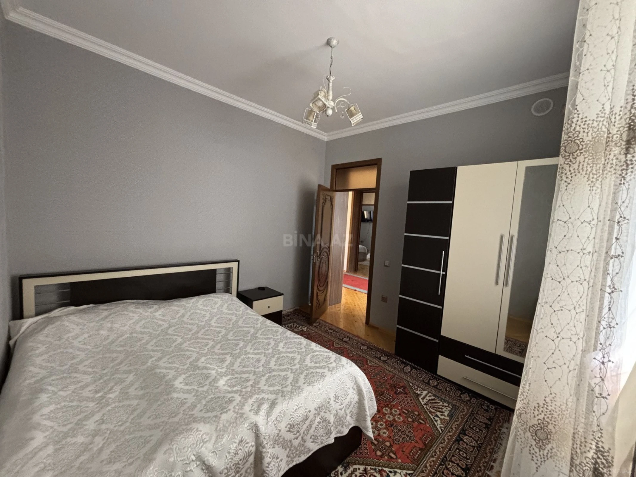Satılır 7 otaqlı həyət evi 275 m²