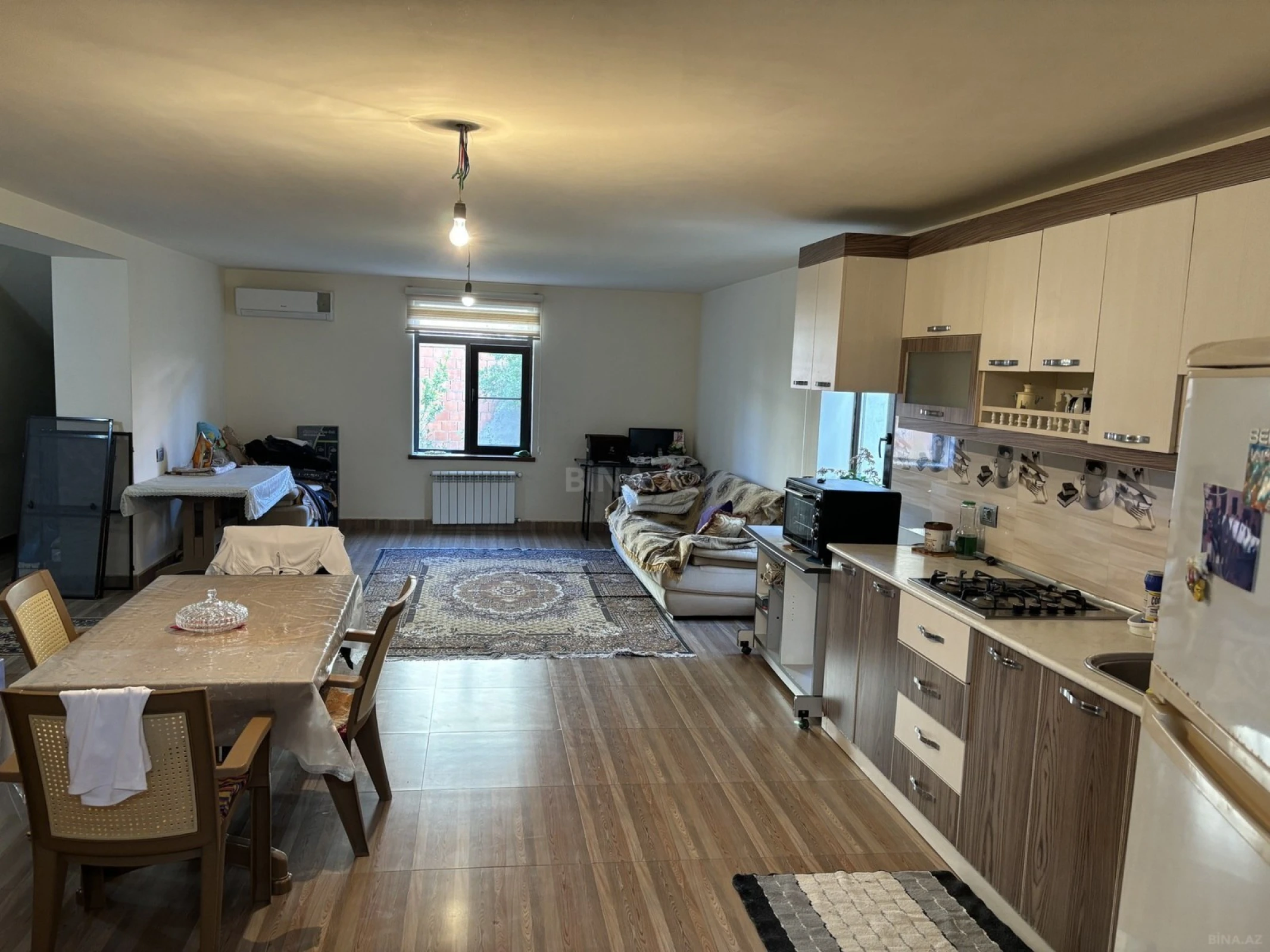 Satılır 7 otaqlı həyət evi 275 m²
