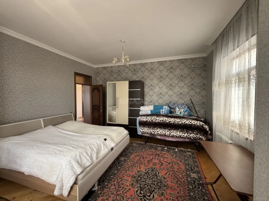 Satılır 7 otaqlı həyət evi 275 m²