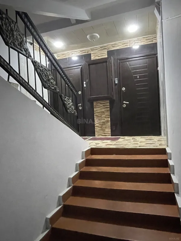 Satılır 5 otaqlı mənzil 120 m²