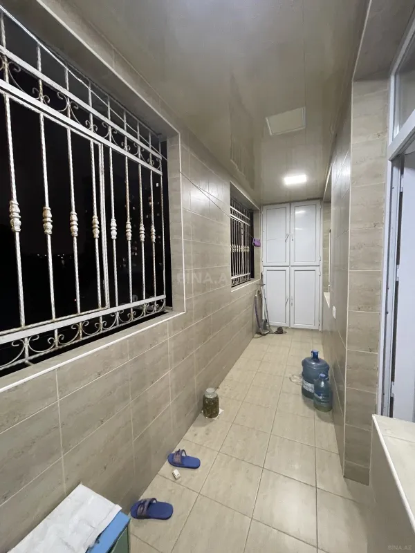 Satılır 5 otaqlı mənzil 120 m²