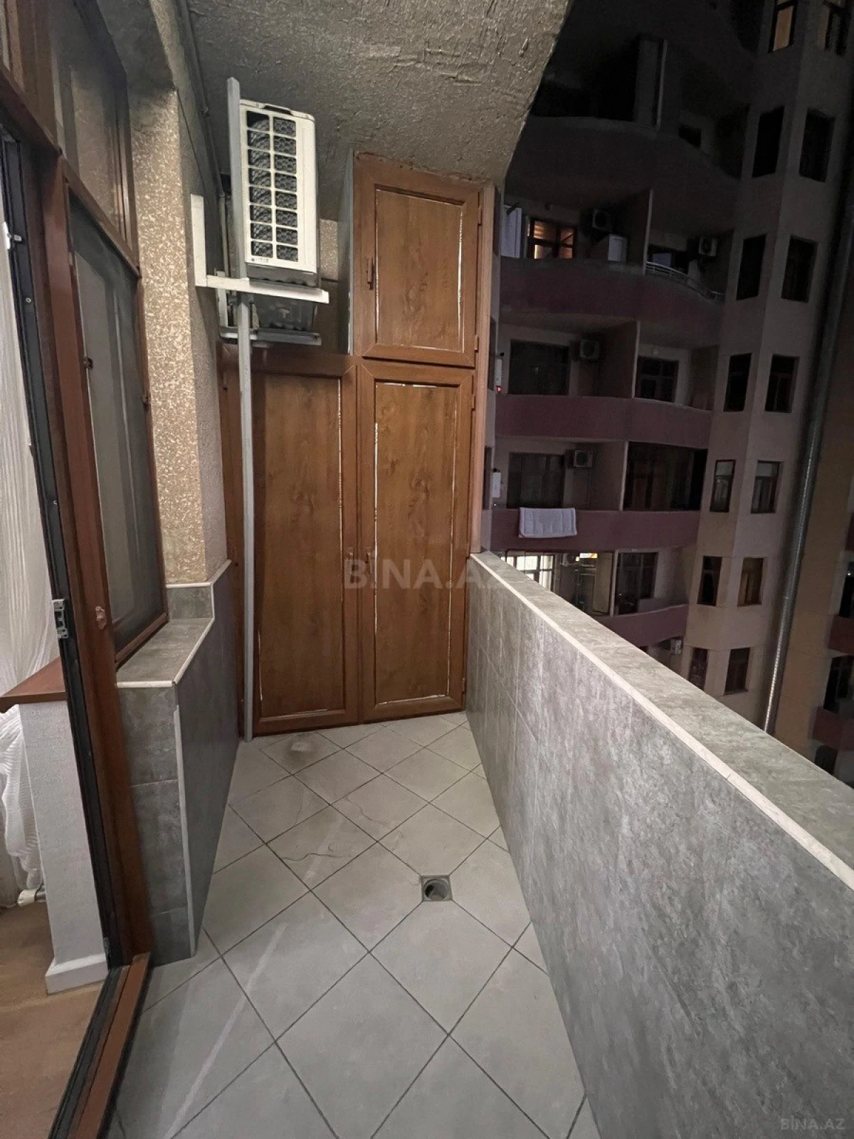 Kirayə verilir 2 otaqlı mənzil 68 m²