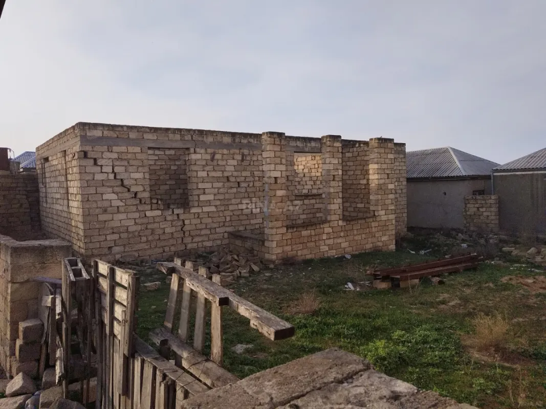 Satılır torpaq sahəsi 4 m²