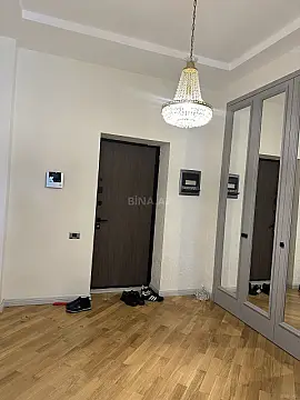 Satılır 3 otaqlı mənzil 150 m²