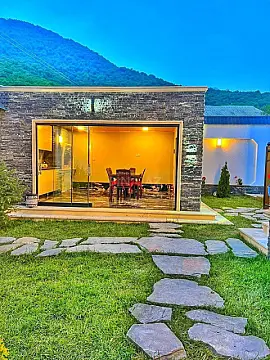 Kirayə verilir 5 otaqlı həyət evi 200 m²