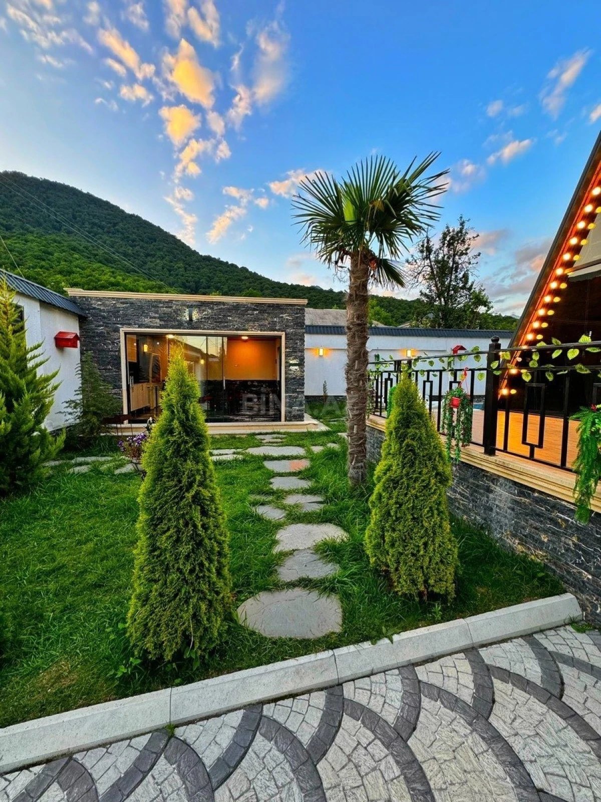 Kirayə verilir 5 otaqlı həyət evi 200 m²