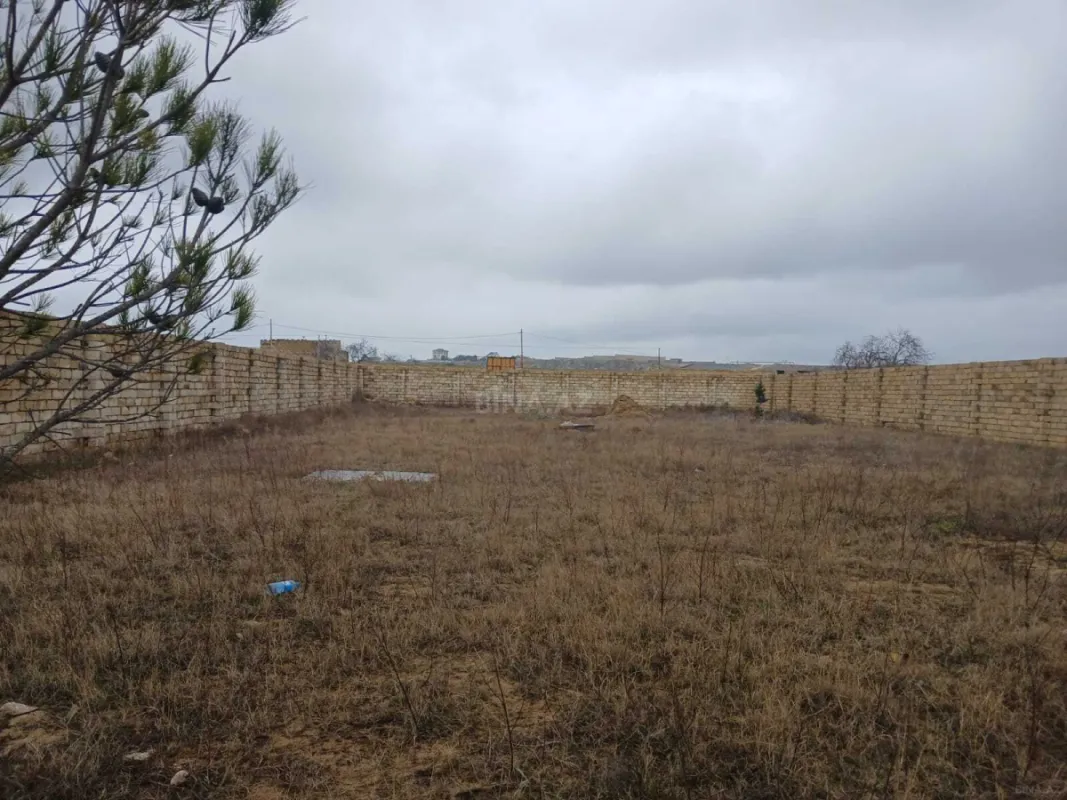 Satılır torpaq sahəsi 12 m²