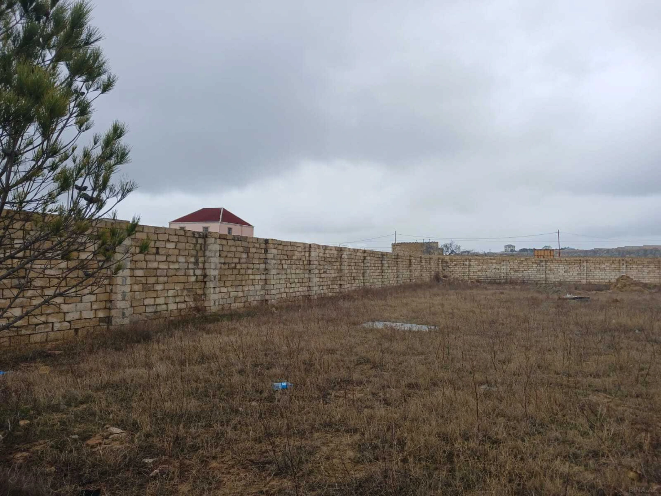 Satılır torpaq sahəsi 12 m²