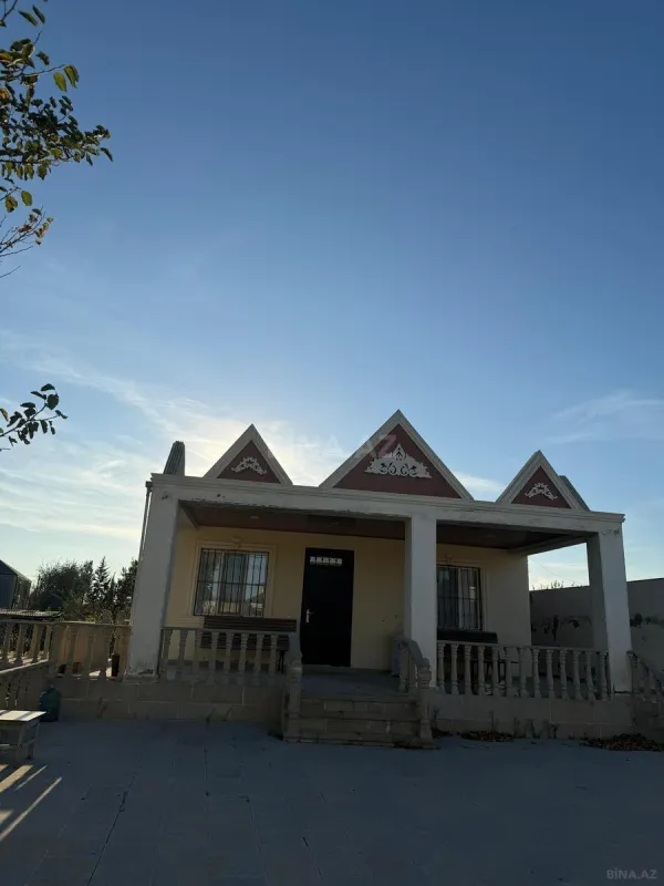 Satılır 4 otaqlı həyət evi 120 m²