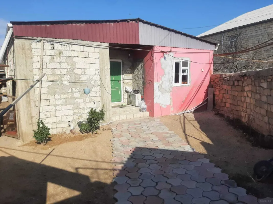 Satılır 3 otaqlı həyət evi 144 m²