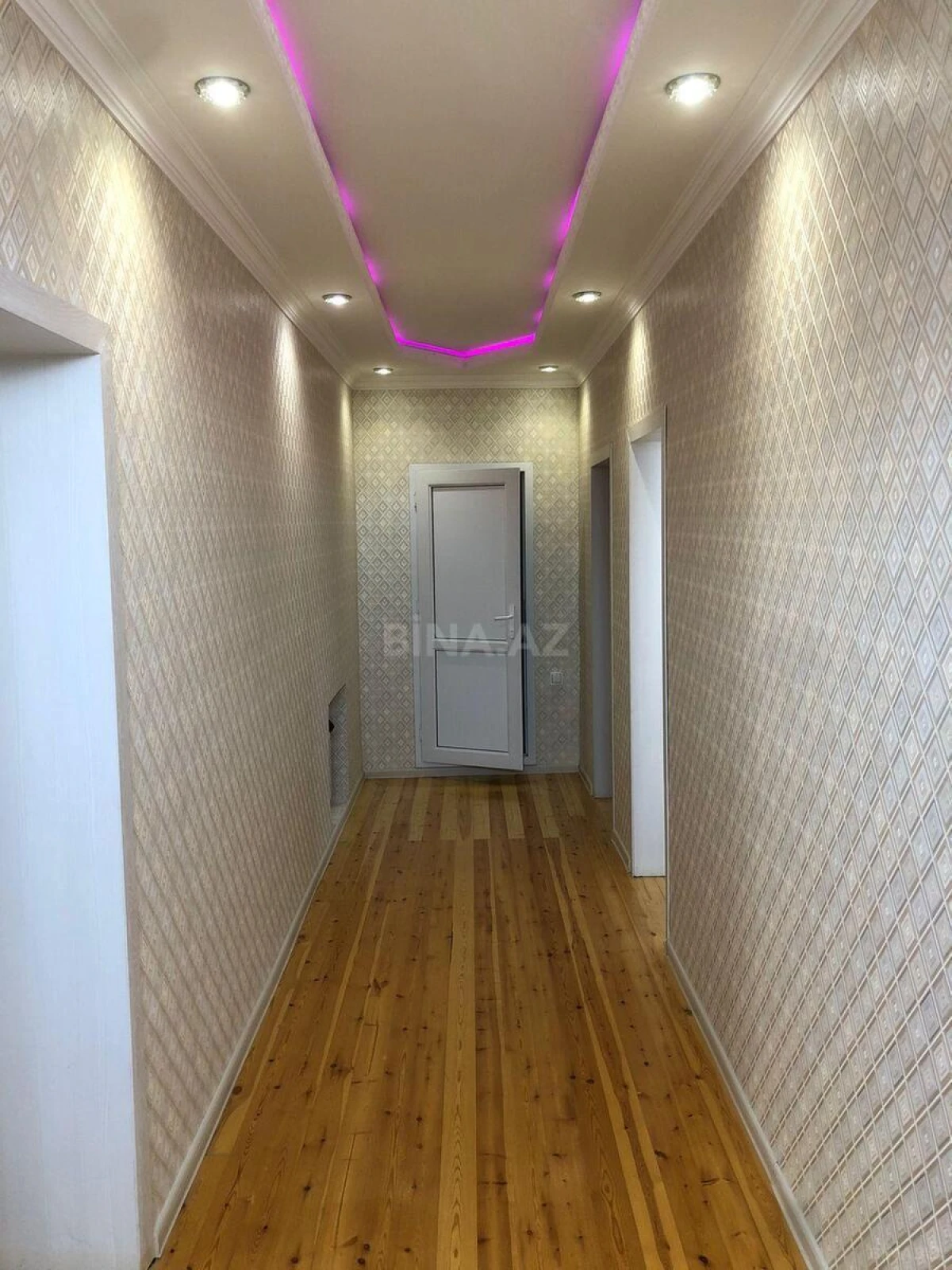 Satılır 5 otaqlı həyət evi 190 m²
