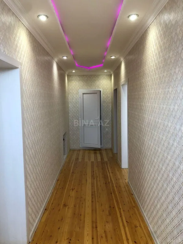 Satılır 5 otaqlı həyət evi 190 m²