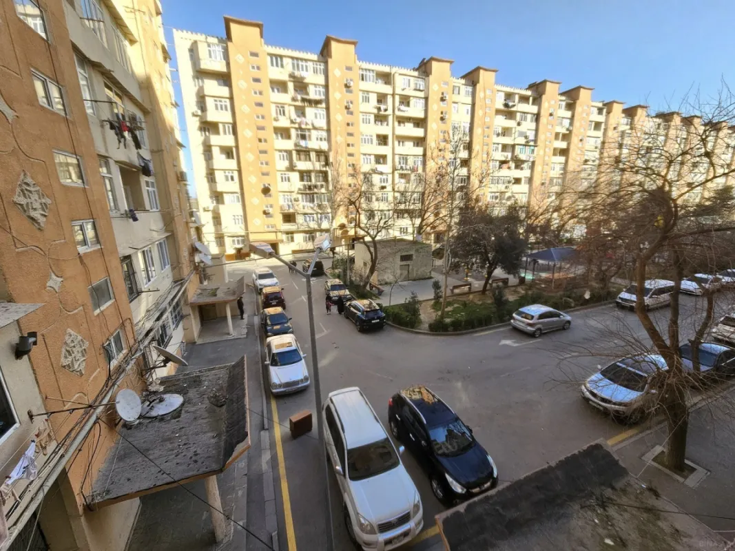 Satılır 1 otaqlı mənzil 40 m²