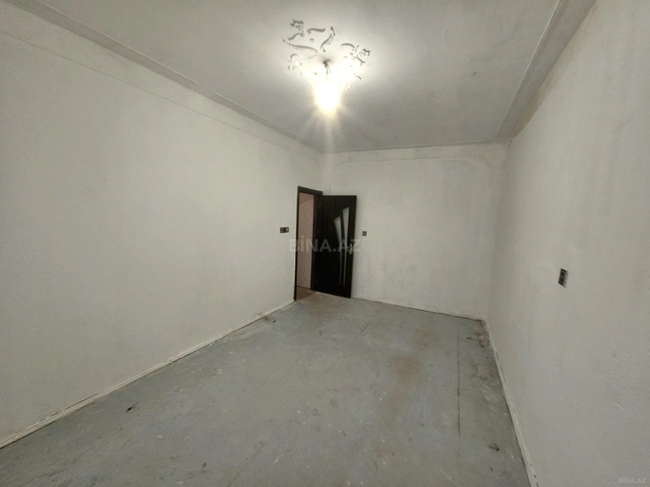 Satılır 1 otaqlı mənzil 40 m²