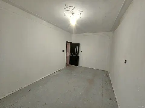 Satılır 1 otaqlı mənzil 40 m²