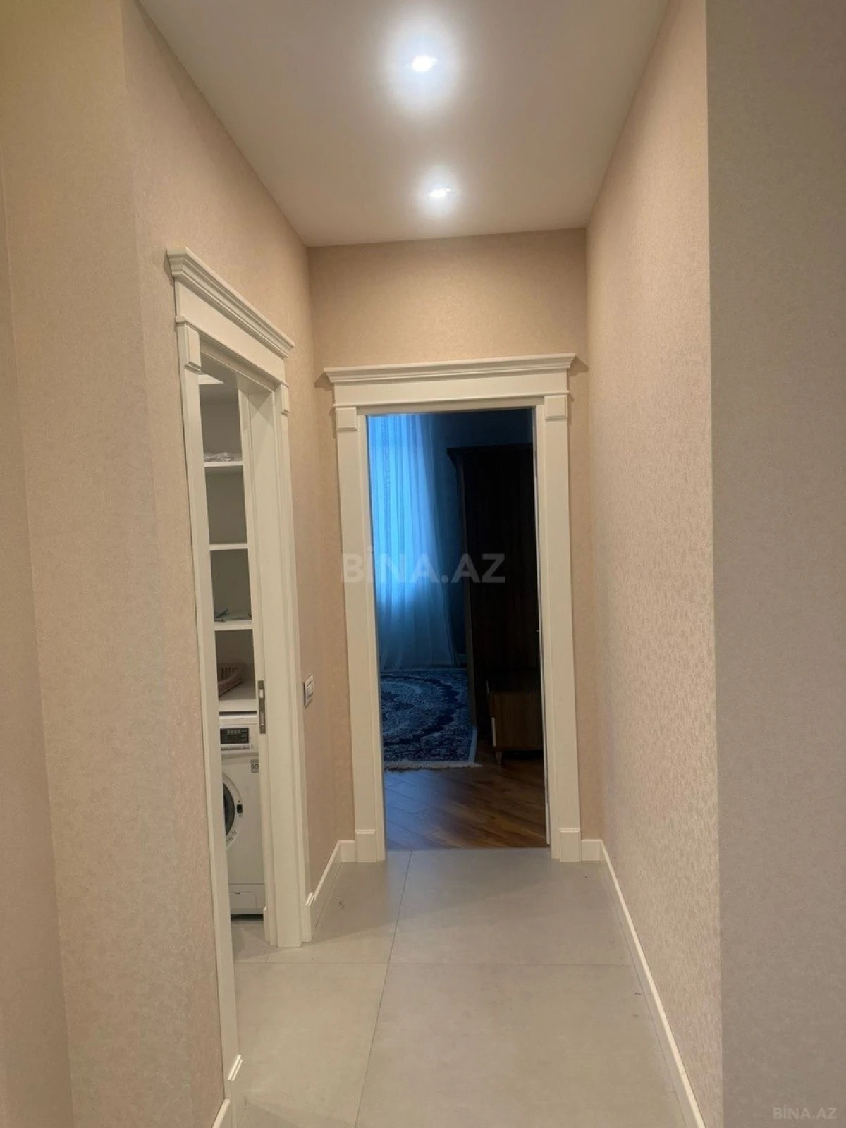 Kirayə verilir 3 otaqlı mənzil 137 m²