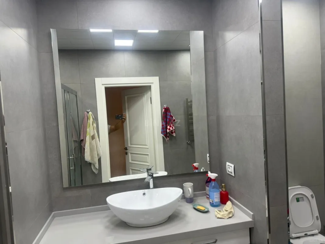Kirayə verilir 3 otaqlı mənzil 137 m²