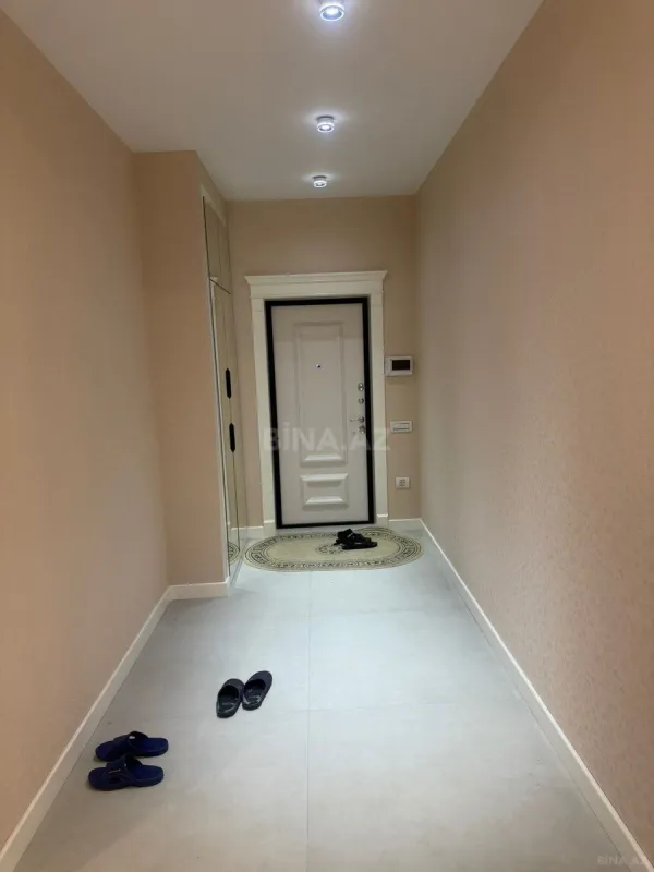 Kirayə verilir 3 otaqlı mənzil 137 m²