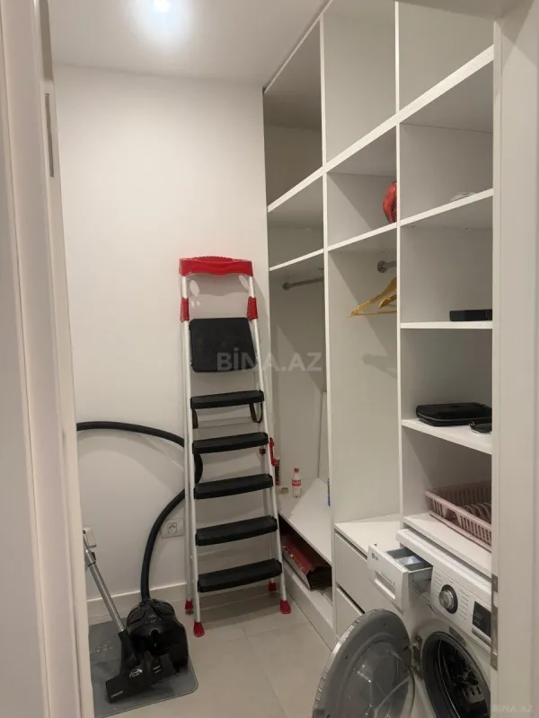 Kirayə verilir 3 otaqlı mənzil 137 m²