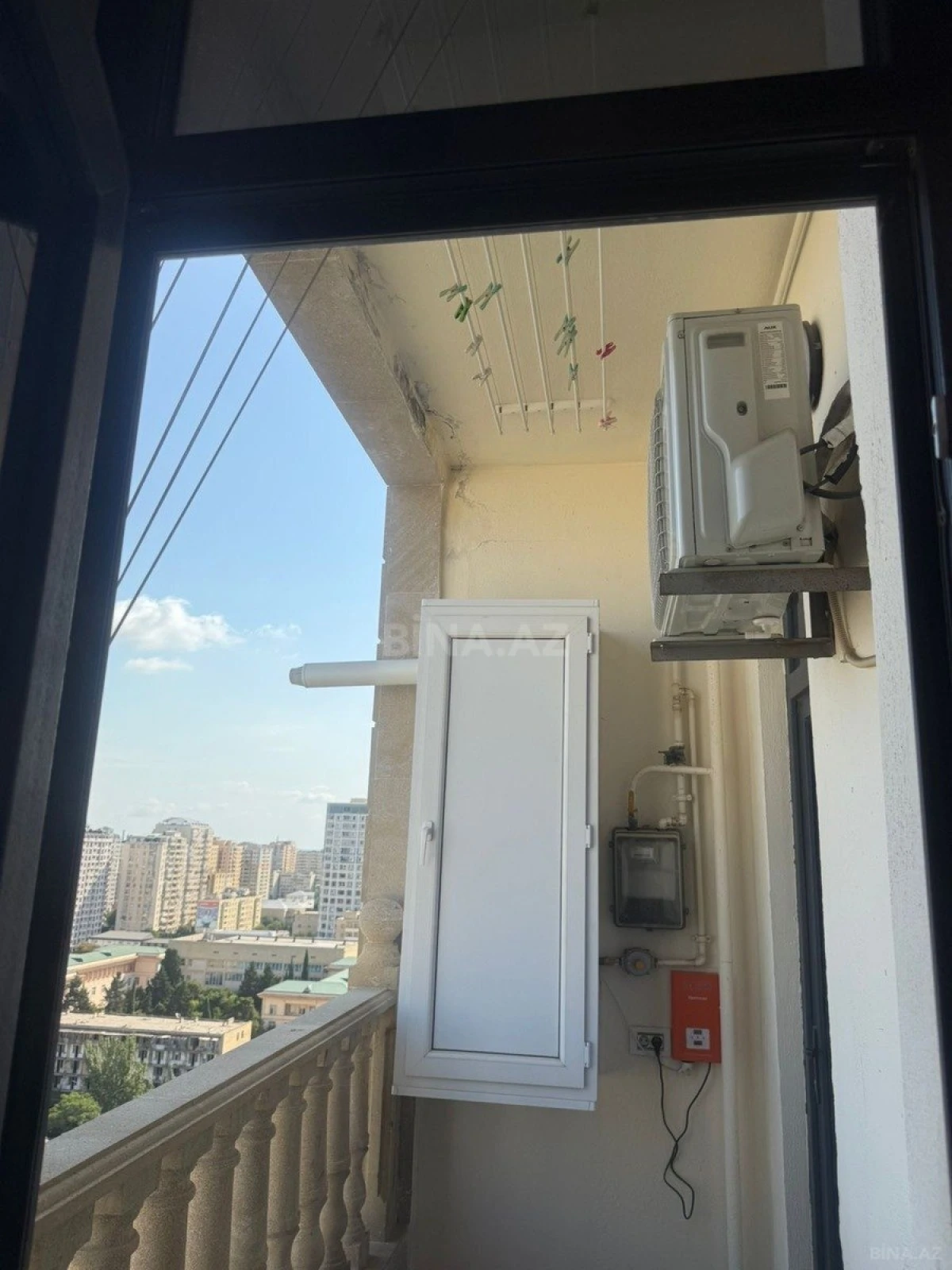 Kirayə verilir 3 otaqlı mənzil 137 m²