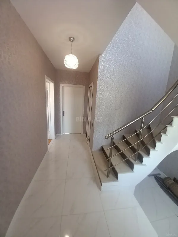 Satılır 4 otaqlı həyət evi 140 m²